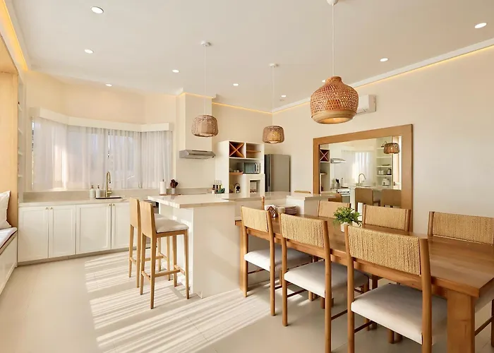 Alesea Baroro, La Union, Private Modern Villa With Pool, Jacuzzi, Beachfront View San Juan 